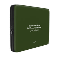 JE NE SAIS QUOI — Laptop Sleeve